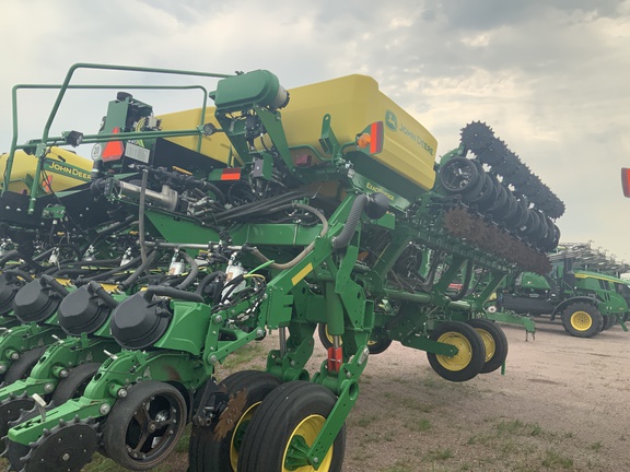 2025 John Deere 1795 Planter