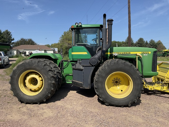 2000 John Deere 9300 Tractor 4WD