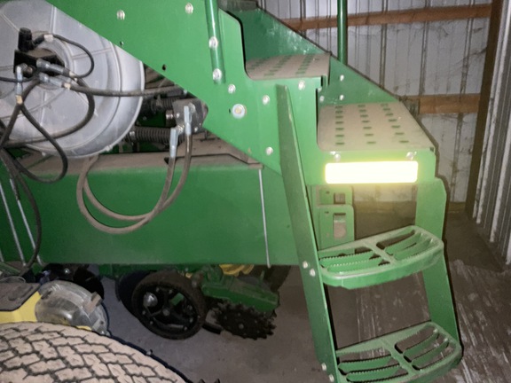2014 John Deere 1770NT Planter