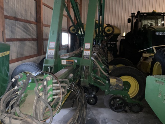 2014 John Deere 1770NT Planter