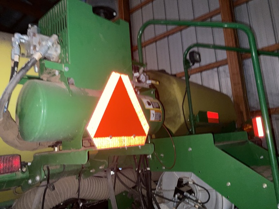 2014 John Deere 1770NT Planter