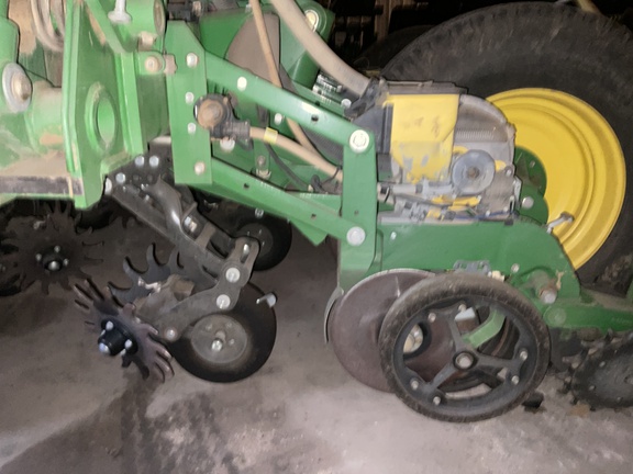 2014 John Deere 1770NT Planter