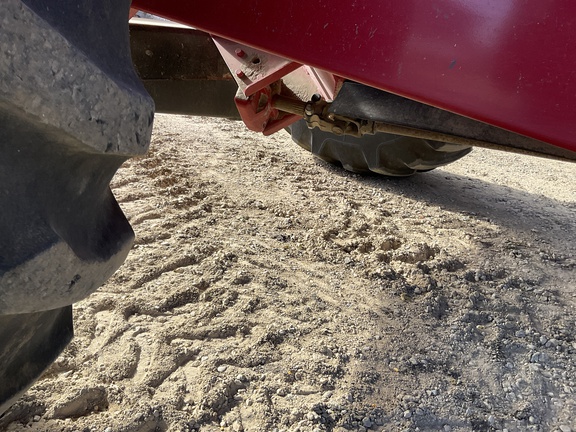 2009 Demco 850 Grain Cart