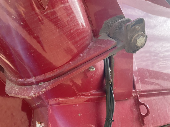 2009 Demco 850 Grain Cart