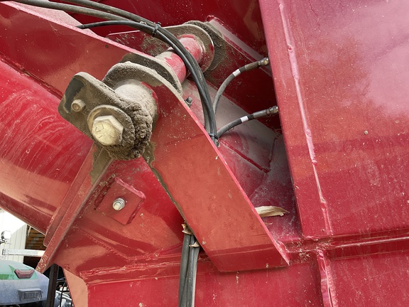 2009 Demco 850 Grain Cart