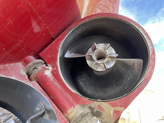 2009 Demco 850 Grain Cart