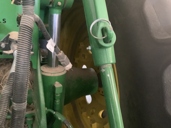 2017 John Deere 8320R Tractor