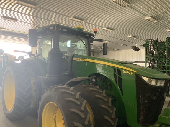 2017 John Deere 8320R Tractor