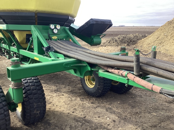 2009 John Deere 1890 Air Seeder