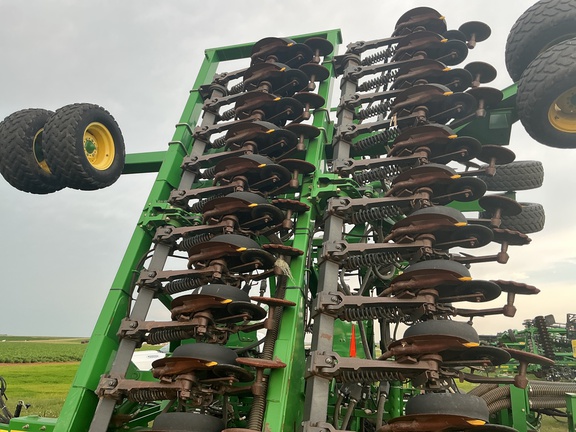 2009 John Deere 1890 Air Seeder