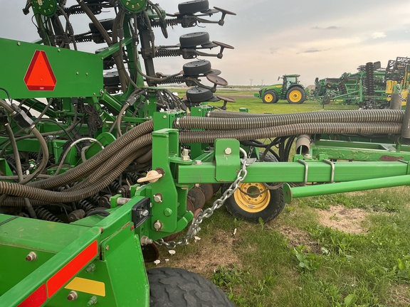 2009 John Deere 1890 Air Seeder