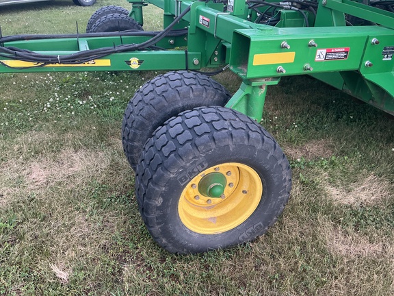 2009 John Deere 1890 Air Seeder