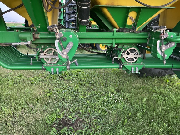 2009 John Deere 1890 Air Seeder