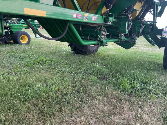 2009 John Deere 1890 Air Seeder