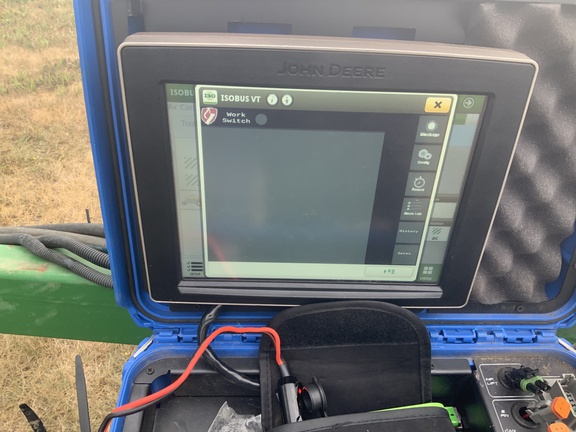 2009 John Deere 1890 Air Seeder