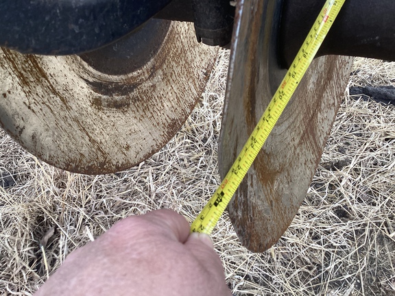 2013 John Deere 2720 Disk Ripper