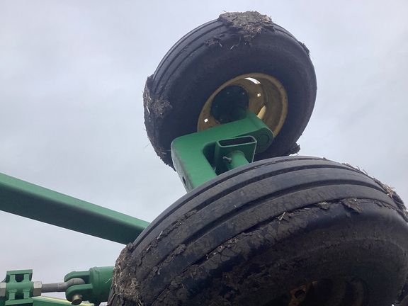 2013 John Deere 2720 Disk Ripper