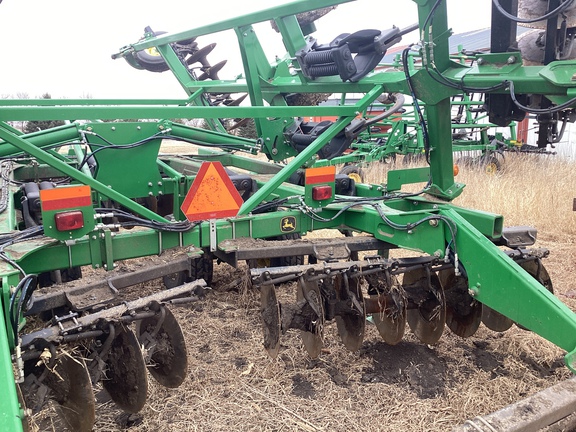 2013 John Deere 2720 Disk Ripper