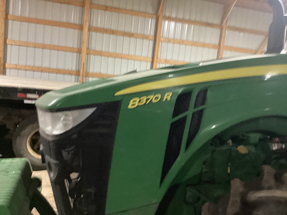 2020 John Deere 8370R Tractor