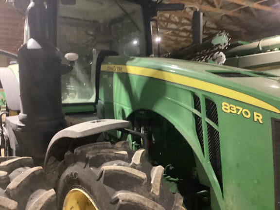 2020 John Deere 8370R Tractor