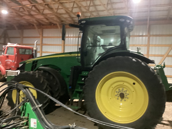 2020 John Deere 8370R Tractor