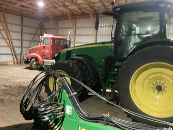 2020 John Deere 8370R Tractor