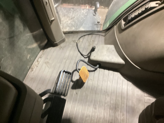 2020 John Deere 8370R Tractor