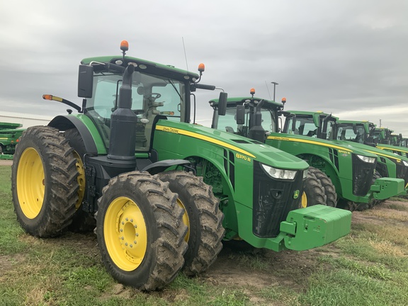 2020 John Deere 8370R Tractor