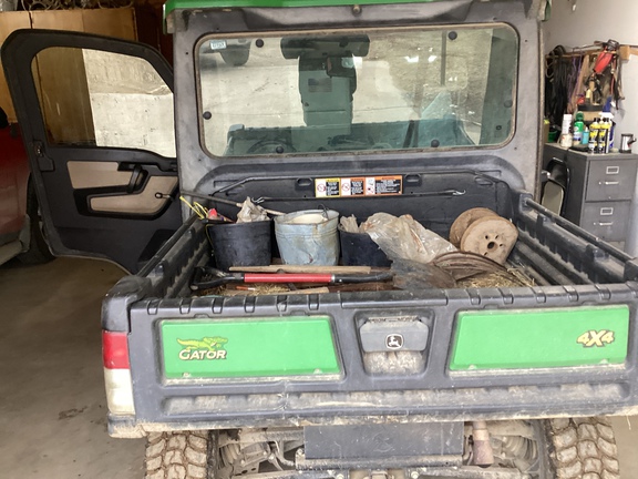 2019 John Deere XUV 835R ATV