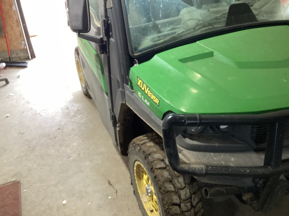 2019 John Deere XUV 835R ATV