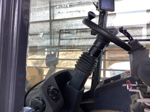 2019 John Deere 244L Compact Utility Loader