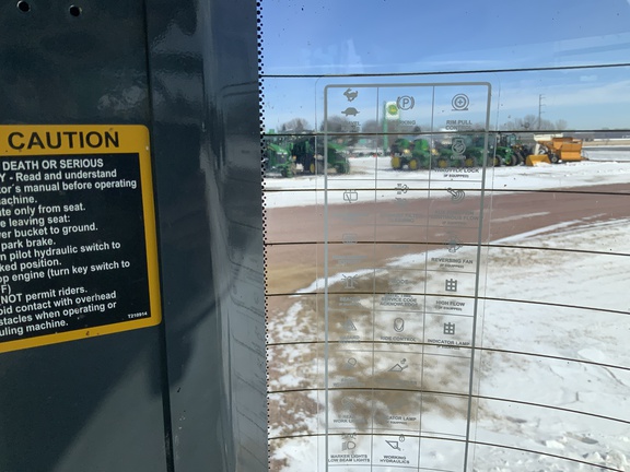 2019 John Deere 244L Compact Utility Loader