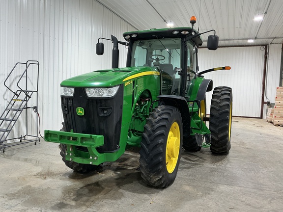 2012 John Deere 8260R Tractor