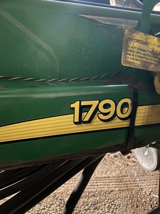2006 John Deere 1790 Planter