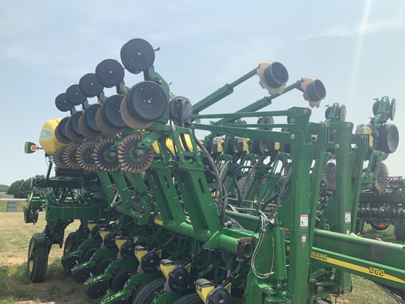 2006 John Deere 1790 Planter