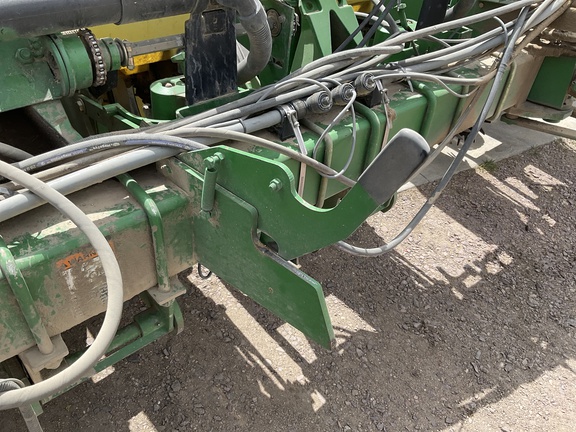 2001 John Deere 1760 Planter