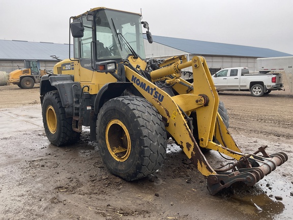 Komatsu WA200-7 Wheel Loader