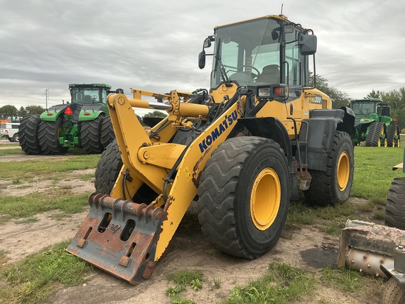 Komatsu WA200-7 Wheel Loader