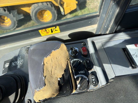 Komatsu WA200-7 Wheel Loader