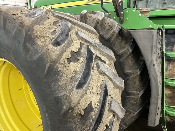 2004 John Deere 9520 Tractor 4WD