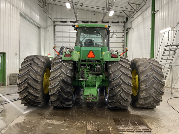 2004 John Deere 9520 Tractor 4WD