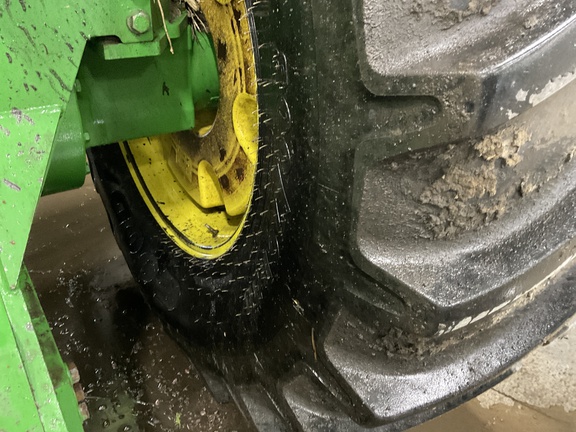2004 John Deere 9520 Tractor 4WD
