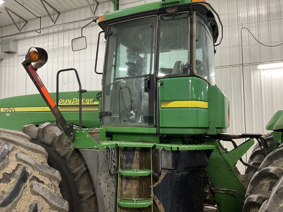 2004 John Deere 9520 Tractor 4WD