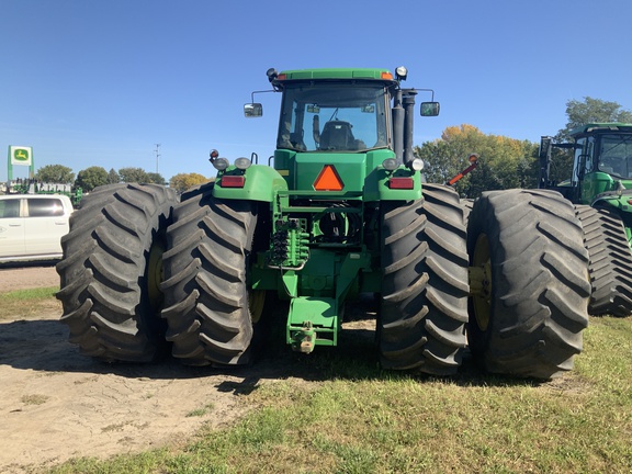 2004 John Deere 9520 Tractor 4WD