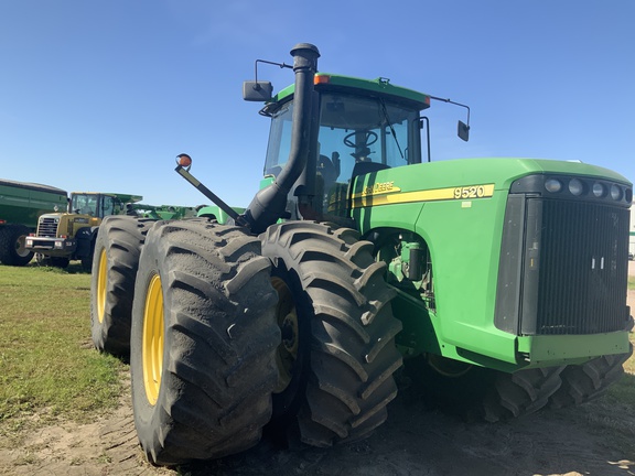2004 John Deere 9520 Tractor 4WD