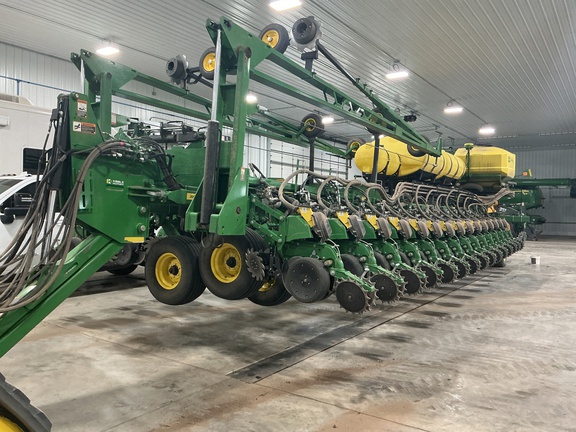 2023 John Deere DB90 Planter