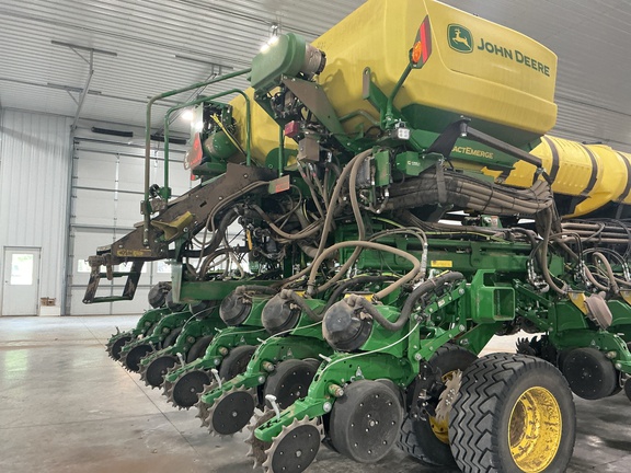 2023 John Deere DB90 Planter