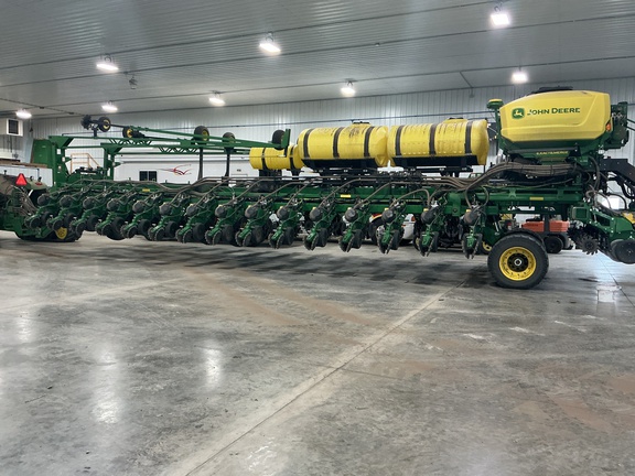 2023 John Deere DB90 Planter