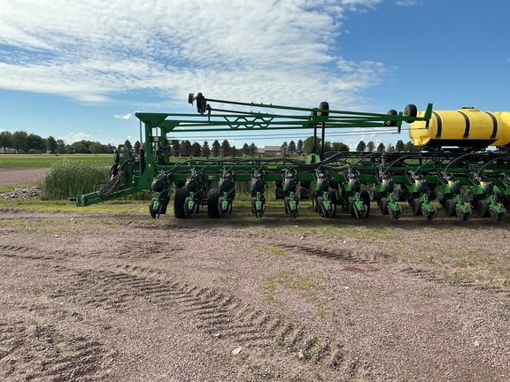 2023 John Deere DB90 Planter