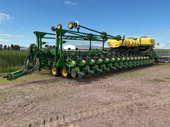 2023 John Deere DB90 Planter